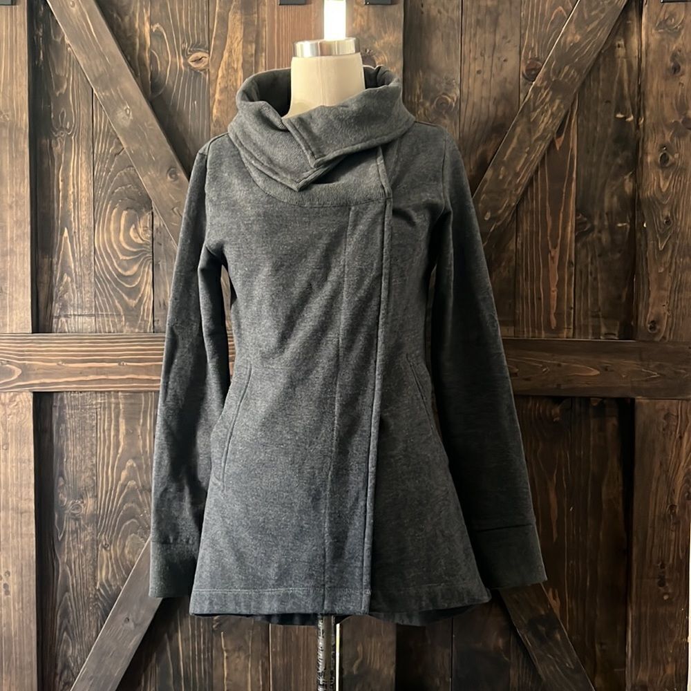 Atwell grey comfy front button sweater Sz- Small